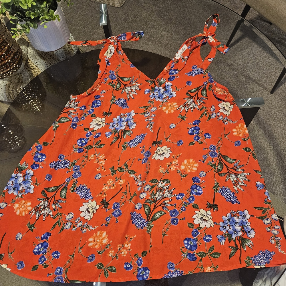 Vine & Love Red Floral Sleeveless Blouse